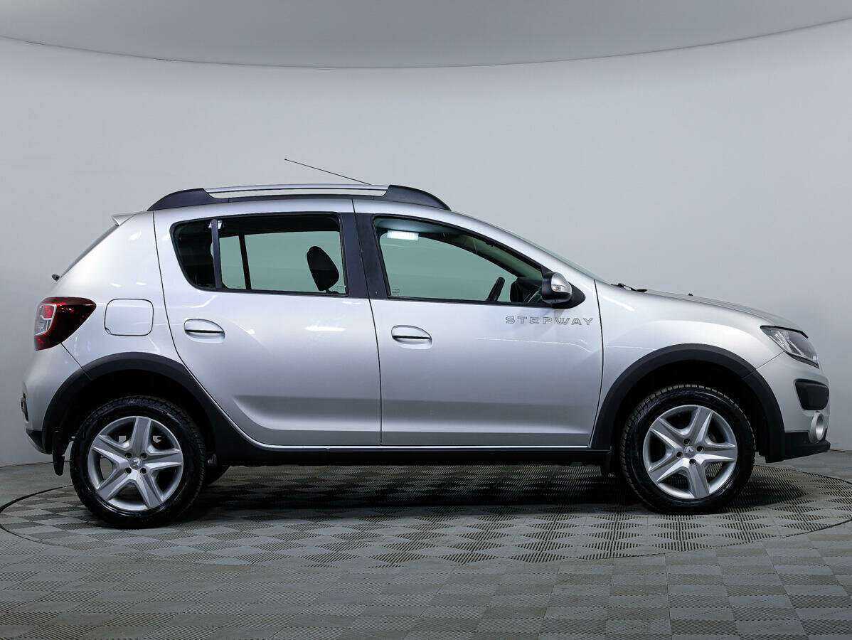 Купить Renault Sandero Stepway, 2018, 104 890 км, фото №3
