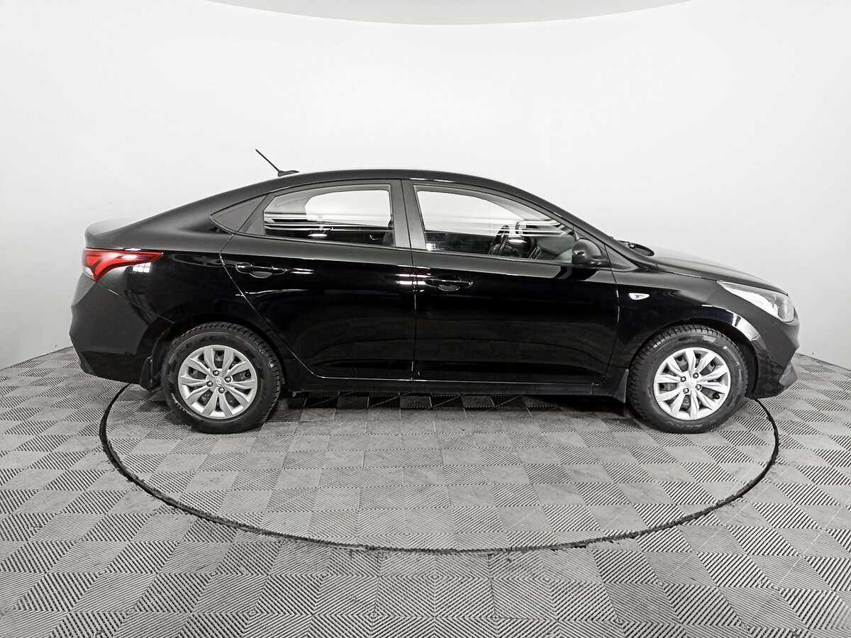 Купить Hyundai Solaris, 2017, 67 103 км, фото №4