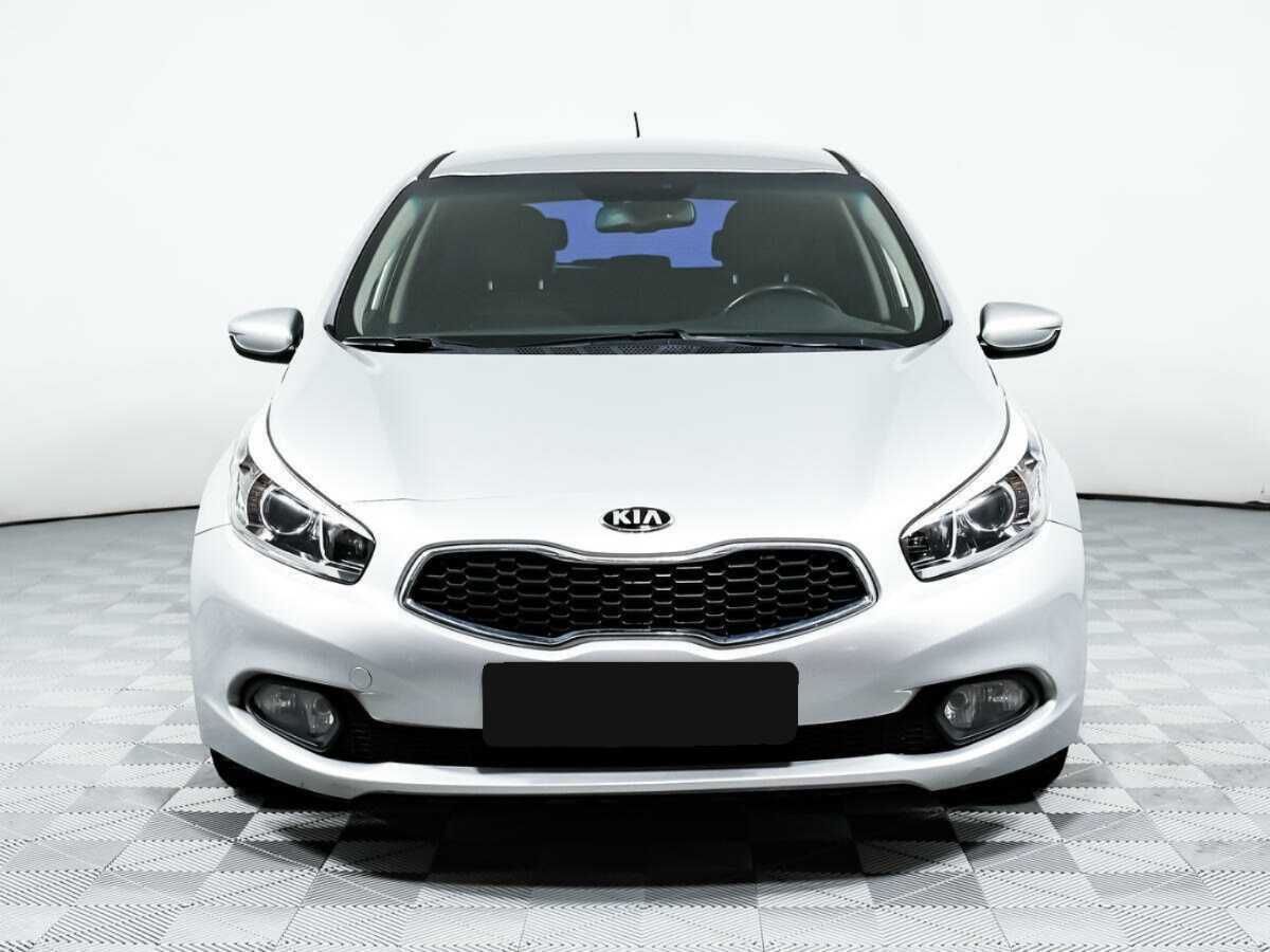 Купить Kia Ceed, 2012, 144 069 км, фото №2