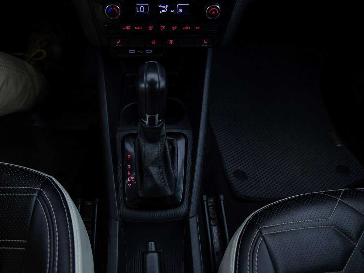 Купить Volkswagen Polo, 2020, 115 290 км, фото №15