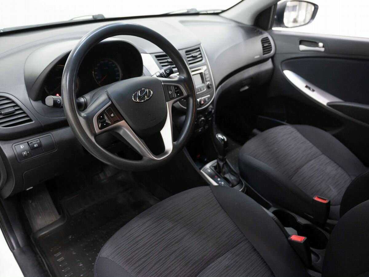 Купить Hyundai Solaris, 2014, 111 500 км, фото №8