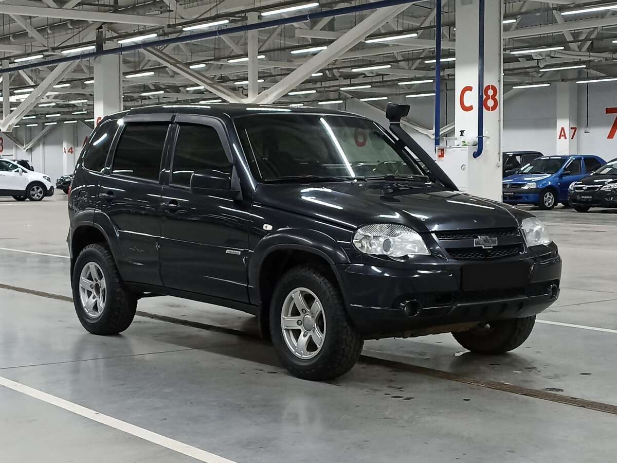 Купить Chevrolet Niva, 2018, 118 392 км, фото №3