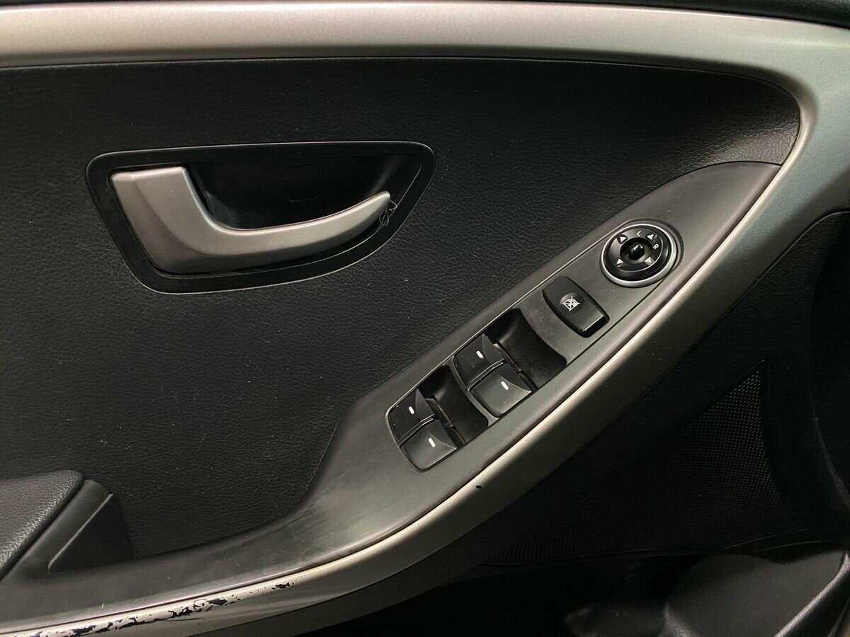 Купить Hyundai i30, 2013, 142 135 км, фото №15