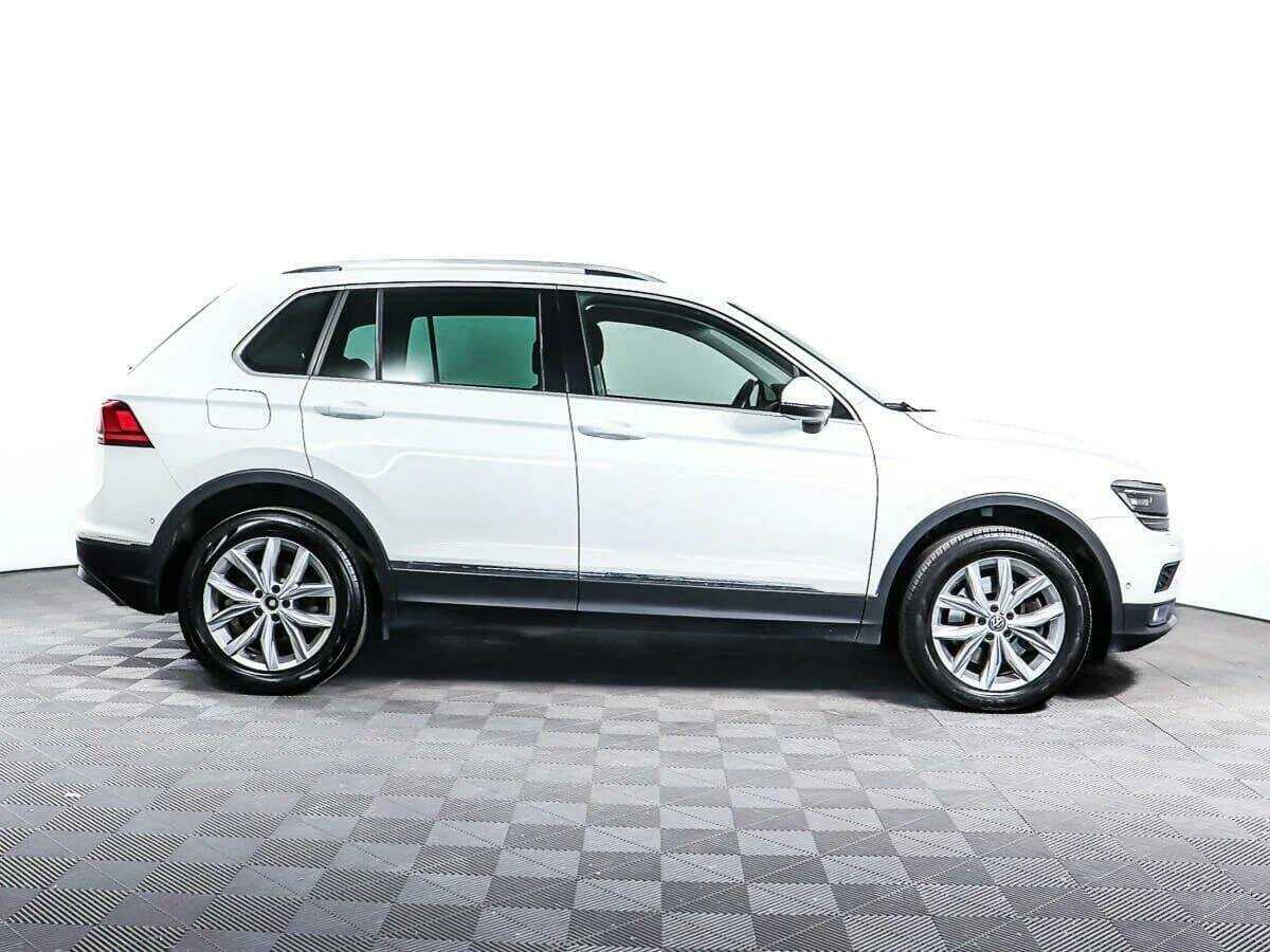 Купить Volkswagen Tiguan, 2017, 82 595 км, фото №3