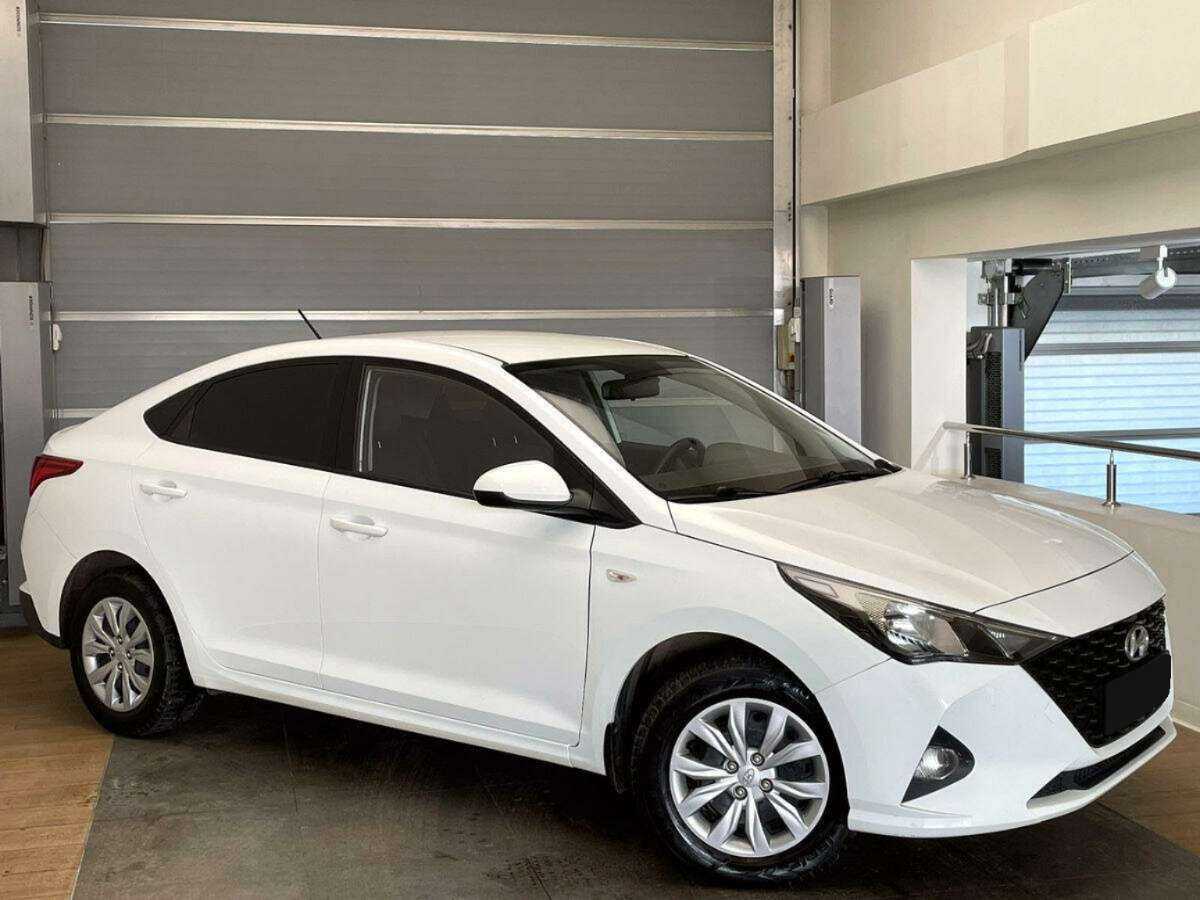 Купить Hyundai Solaris, 2020, 69 816 км, фото №3