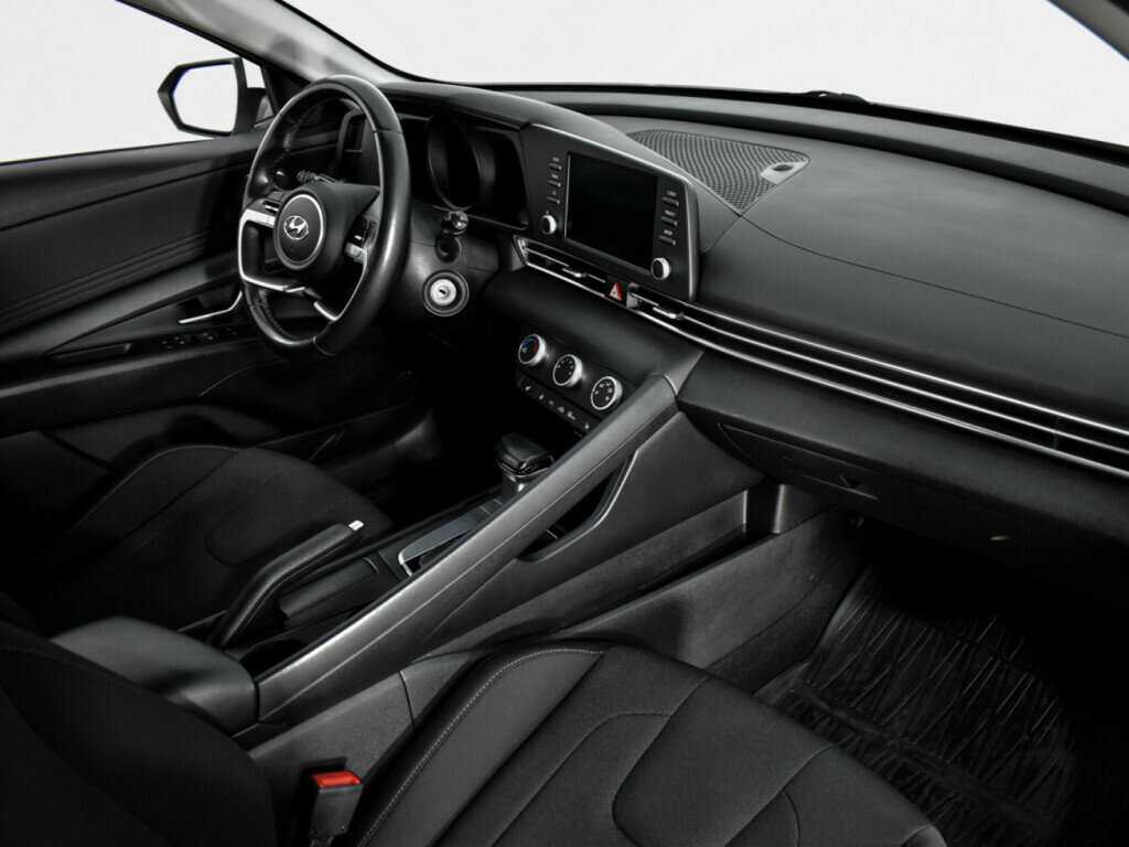 Купить Hyundai Elantra, 2021, 55 138 км, фото №9