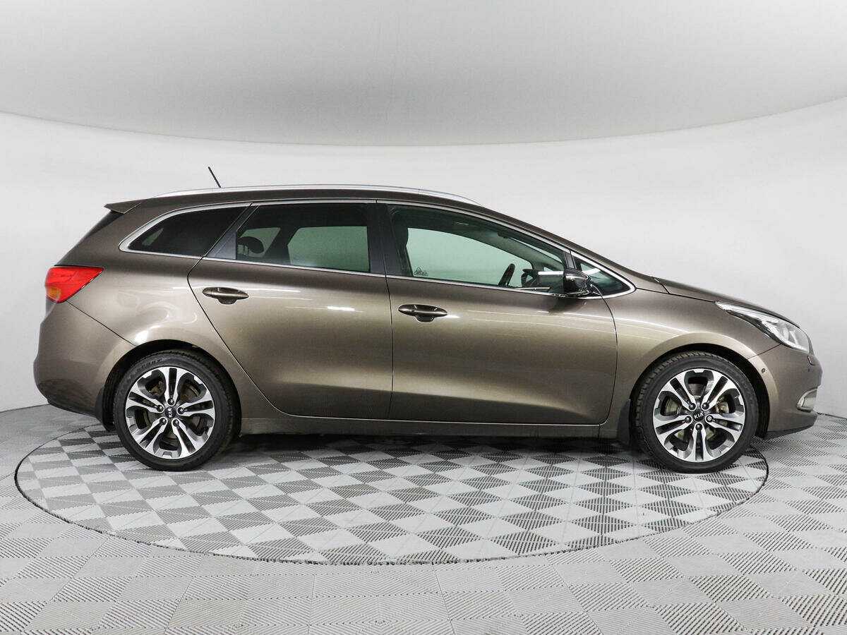 Купить Kia Ceed, 2013, 261 920 км, фото №4