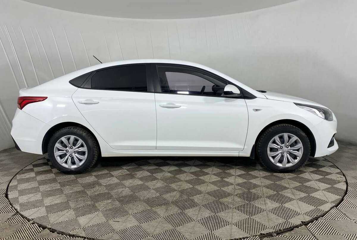 Купить Hyundai Solaris, 2020, 55 001 км, фото №2