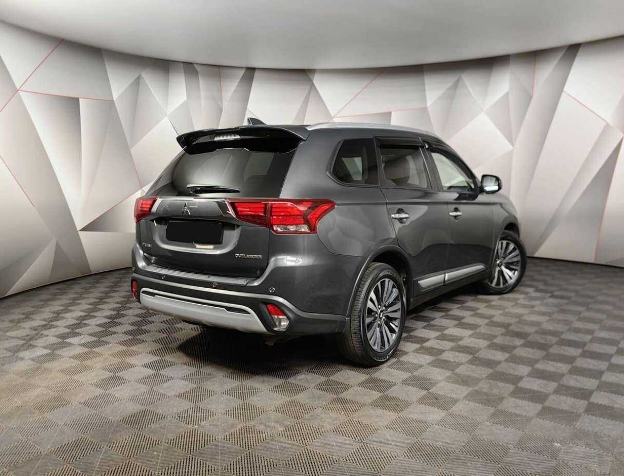 Купить Mitsubishi Outlander, 2019, 62 238 км, фото №2