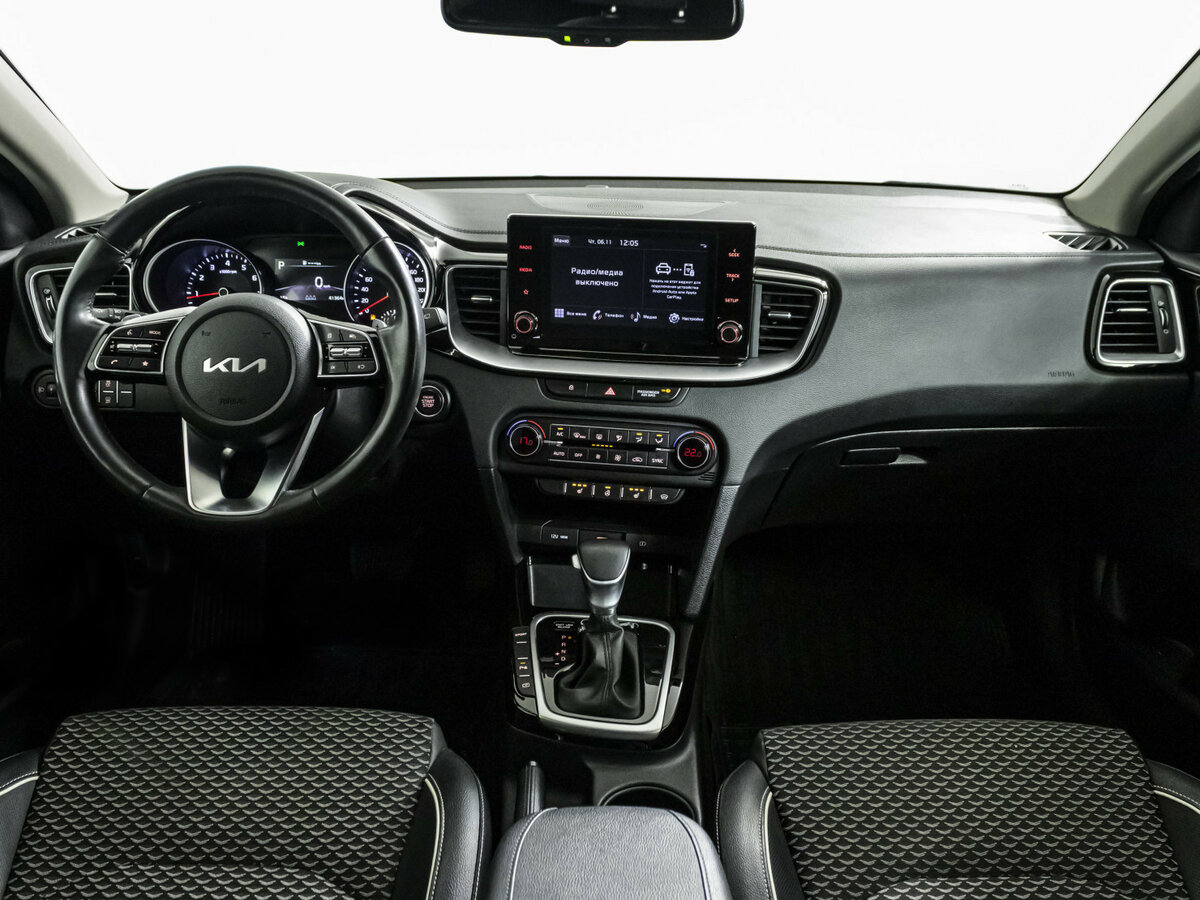 Купить Kia Ceed III Рестайлинг, 2022, 41 361 км, фото №12