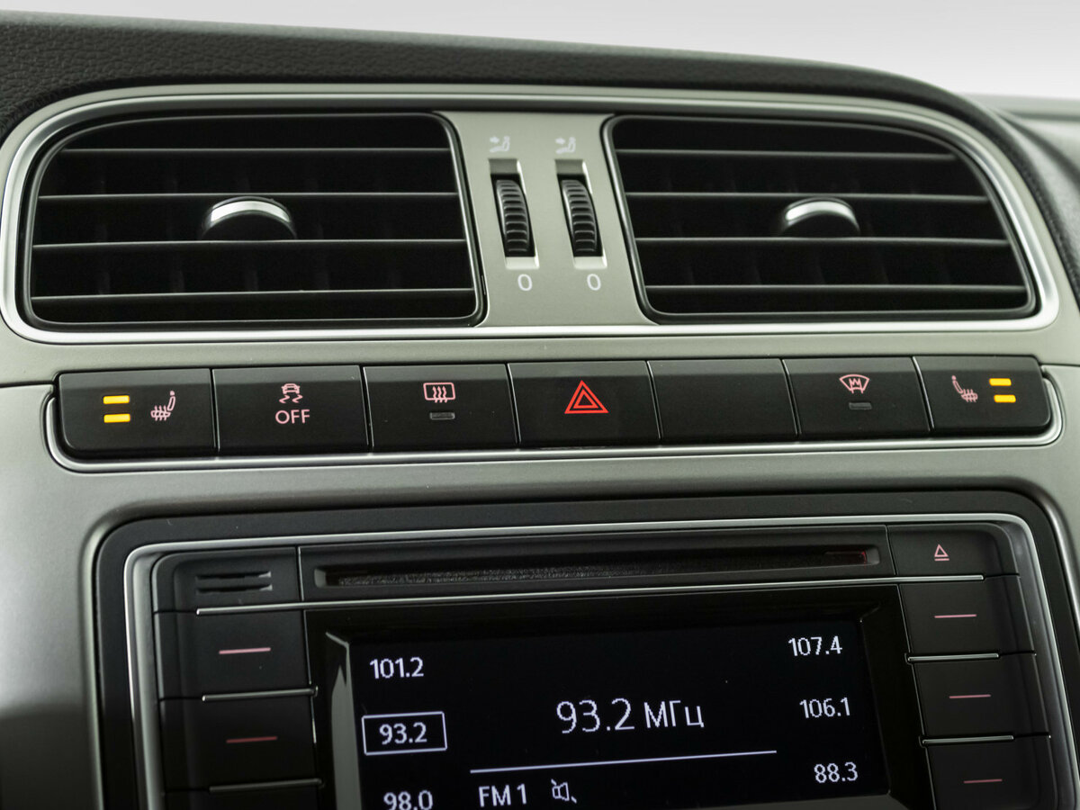 Купить Volkswagen Polo V Рестайлинг, 2018, 98 650 км, фото №12
