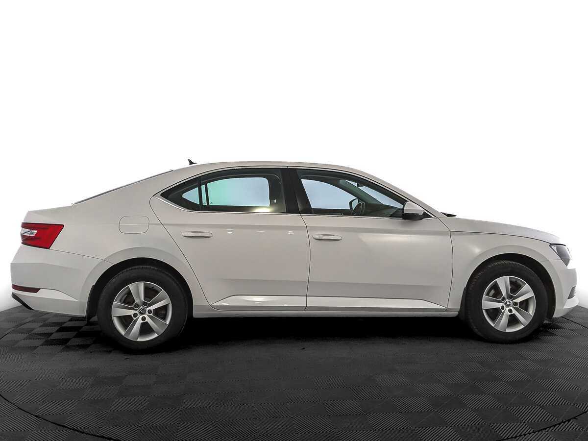 Купить Skoda Superb, 2017, 119 223 км, фото №4