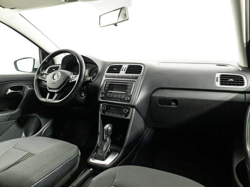 Купить Volkswagen Polo, 2016, 116 000 км, фото №9