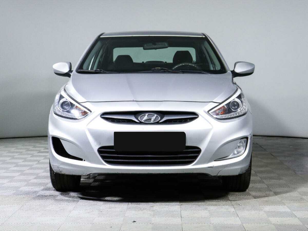 Купить Hyundai Solaris, 2013, 206 565 км, фото №2