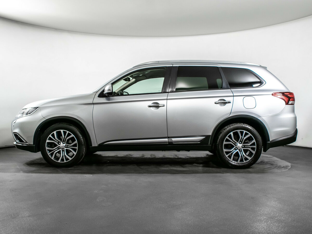 Купить Mitsubishi Outlander III Рестайлинг 2, 2017, 98 300 км, фото №8