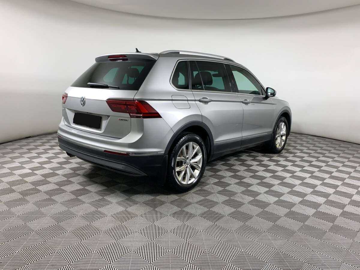 Купить Volkswagen Tiguan, 2018, 84 358 км, фото №4