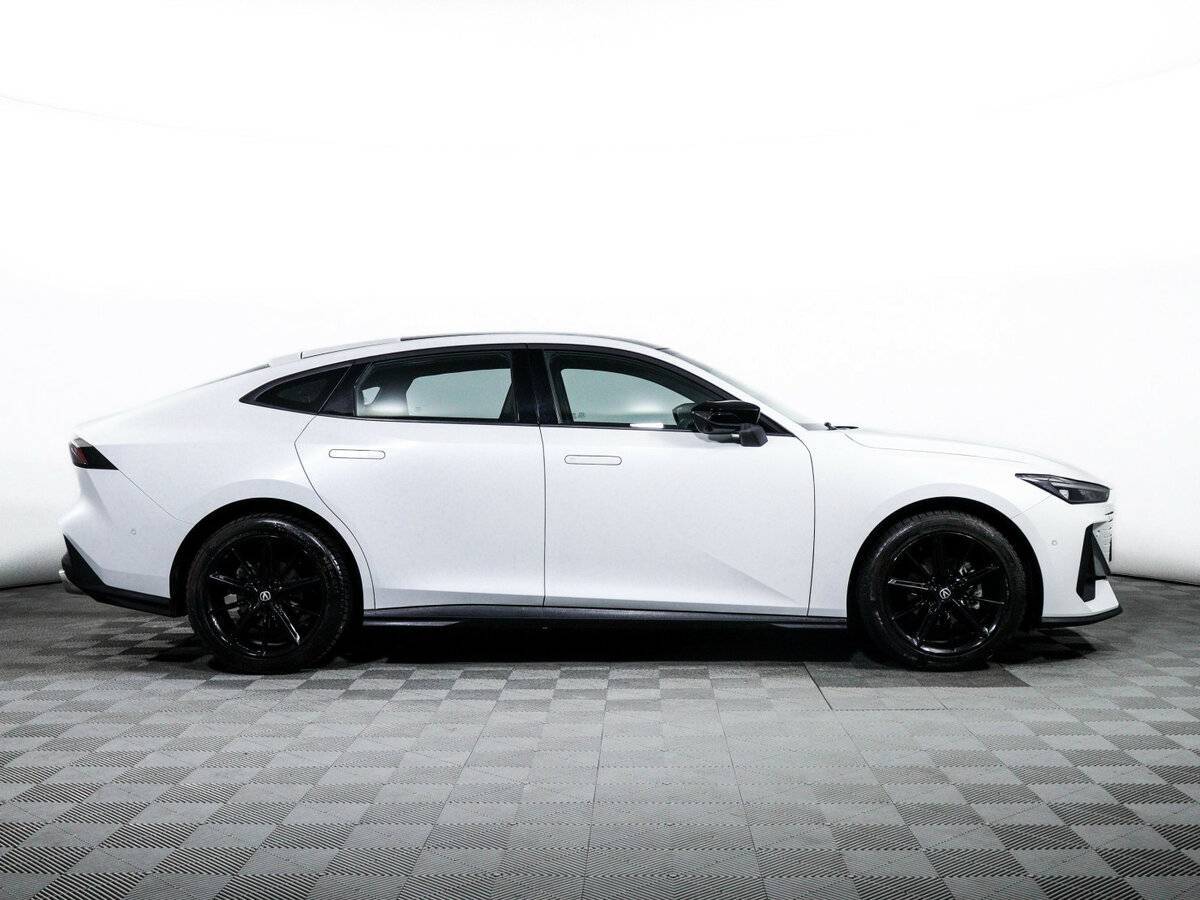 Купить Changan UNI-V, 2023, 26 064 км, фото №4