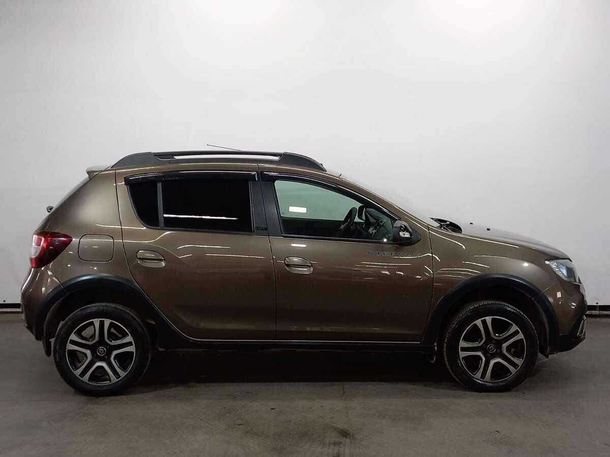 Купить Renault Sandero Stepway, 2021, 39 790 км, фото №3