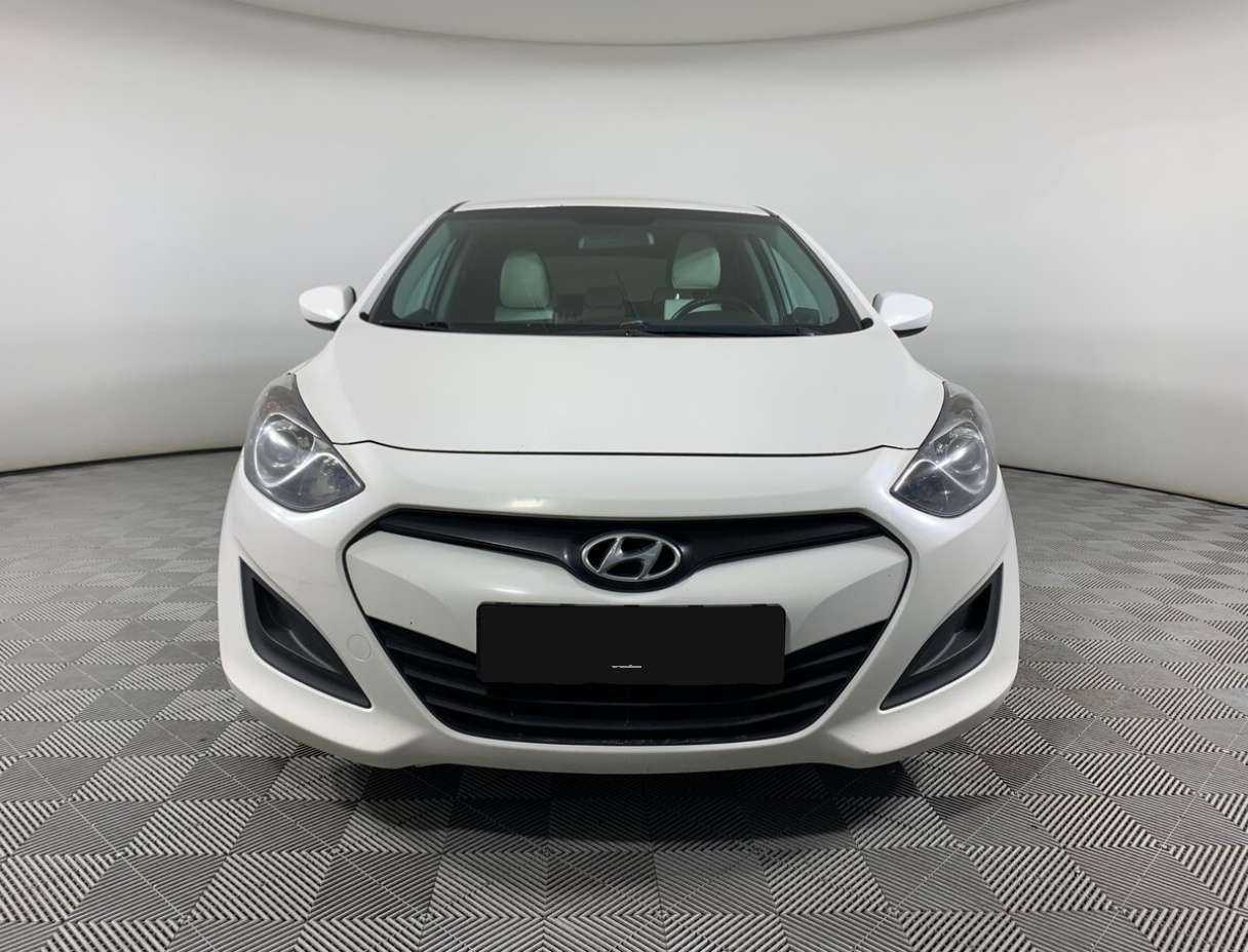 Купить Hyundai i30, 2012, 258 063 км, фото №2