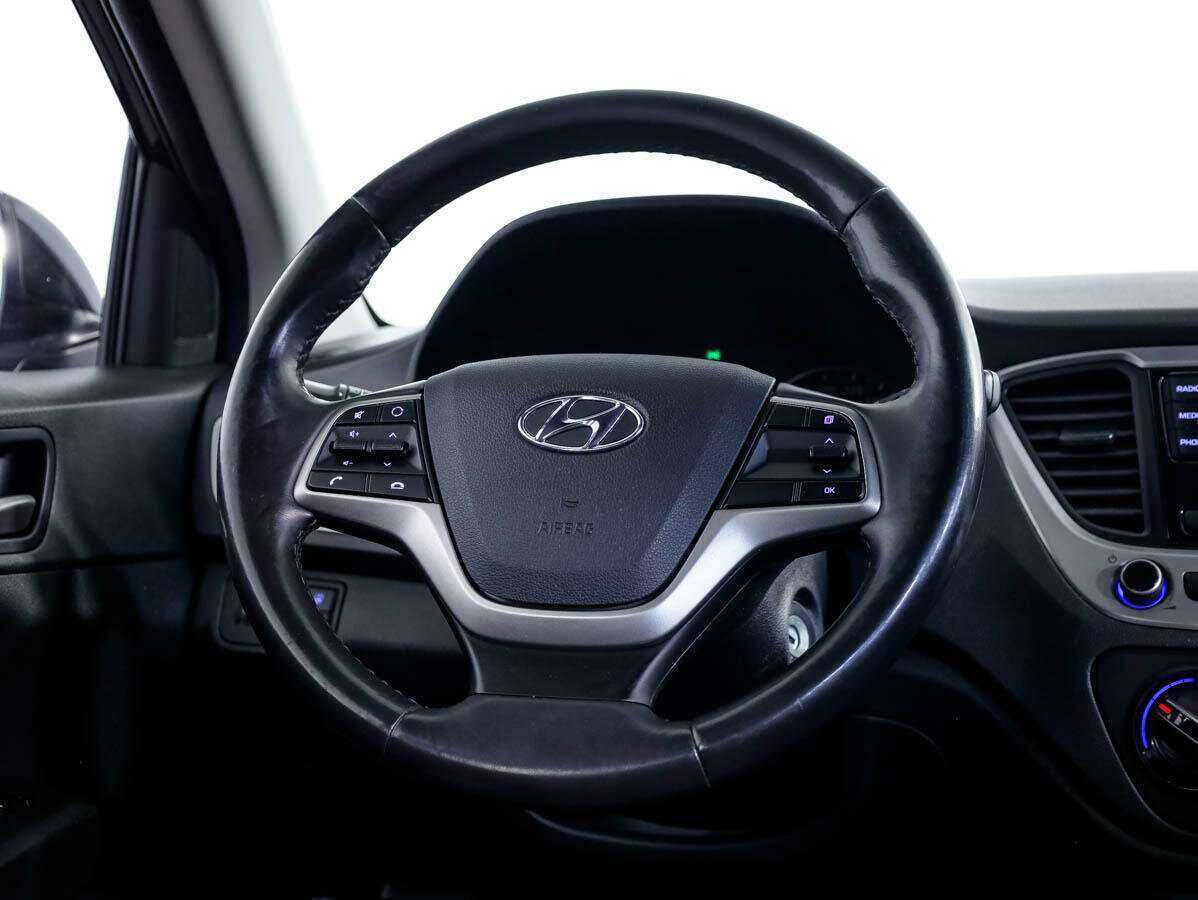 Купить Hyundai Solaris, 2018, 76 950 км, фото №17