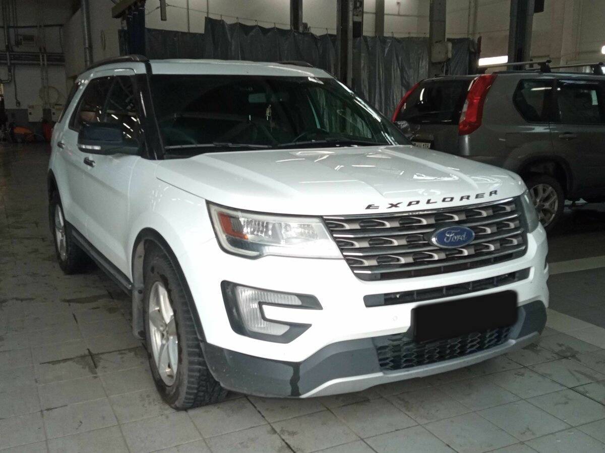 Купить Ford Explorer, 2017, 197 479 км, фото №2