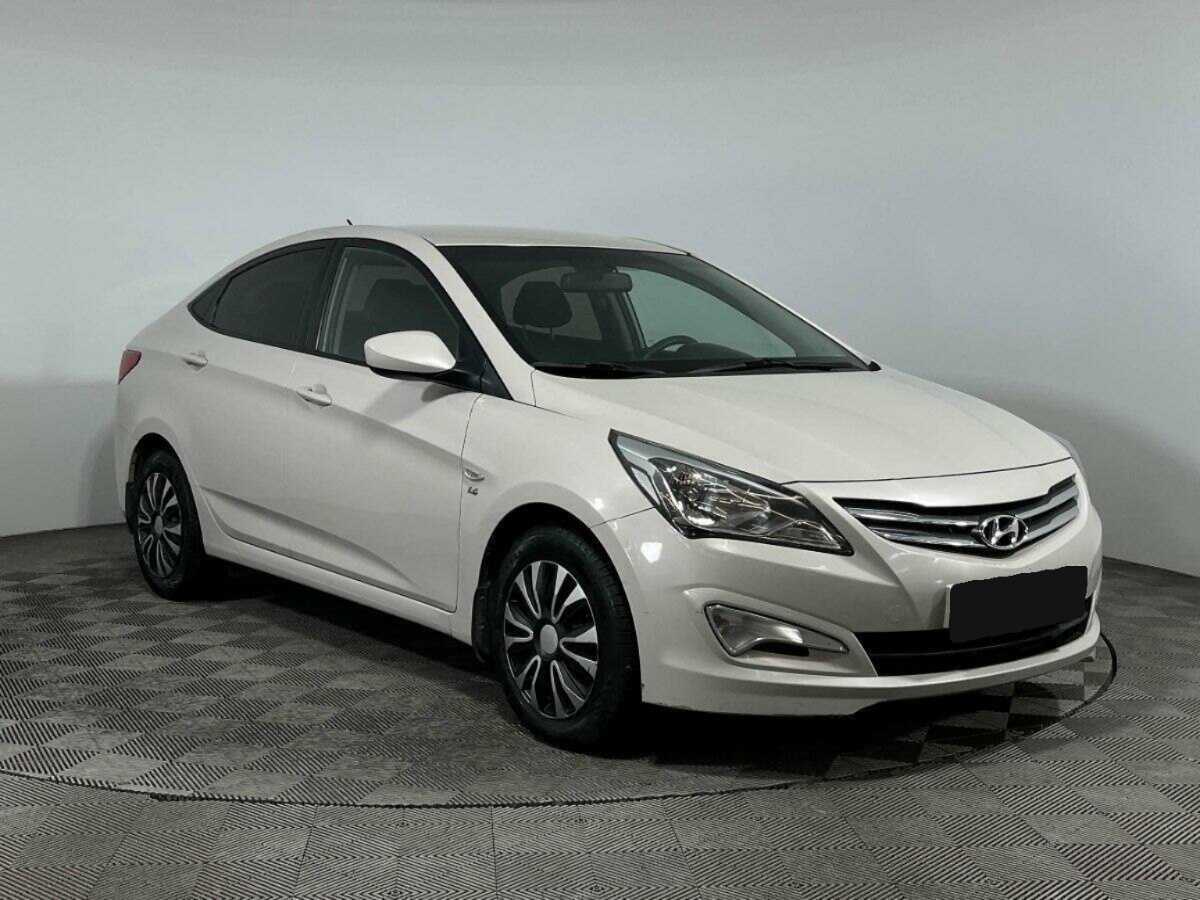 Купить Hyundai Solaris, 2015, 135 450 км, фото №3