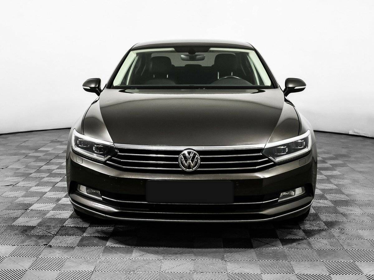 Купить Volkswagen Passat, 2017, 137 619 км, фото №2