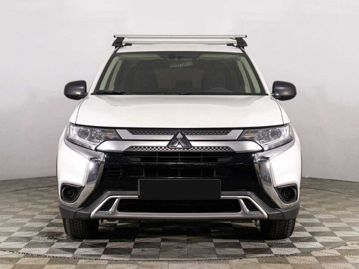 Купить Mitsubishi Outlander, 2020, 84 000 км, фото №2