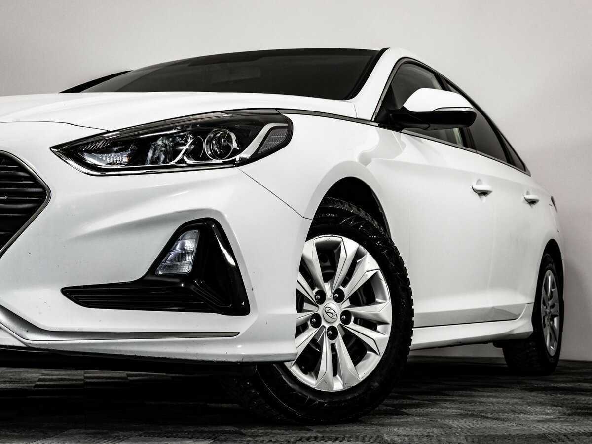Купить Hyundai Sonata, 2019, 120 985 км, фото №2