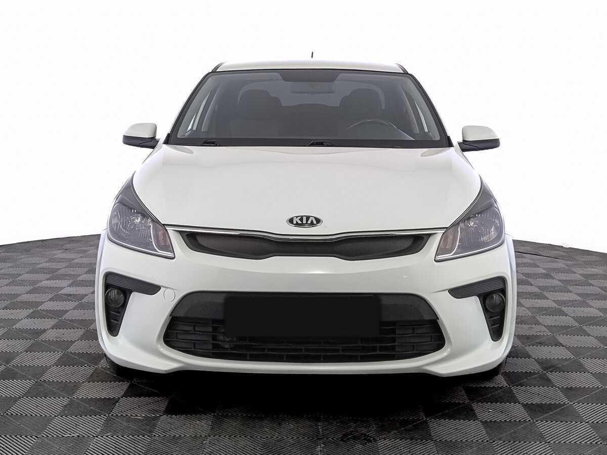 Купить Kia Rio, 2018, 121 000 км, фото №2