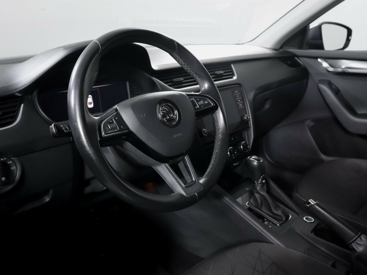 Купить Skoda Octavia III (A7) Рестайлинг, 2018, 107 313 км, фото №11