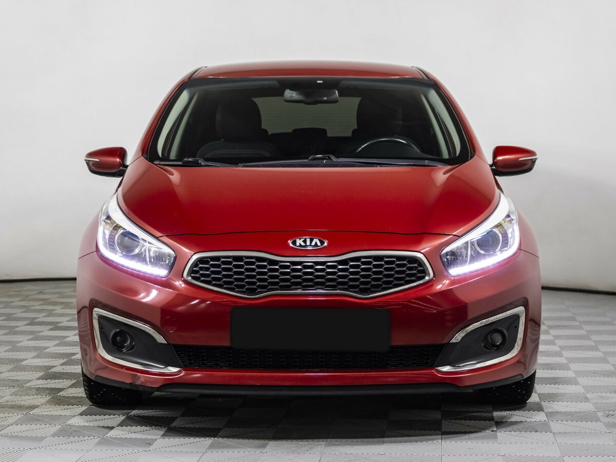 Купить Kia Ceed II Рестайлинг, 2017, 115 602 км, фото №2