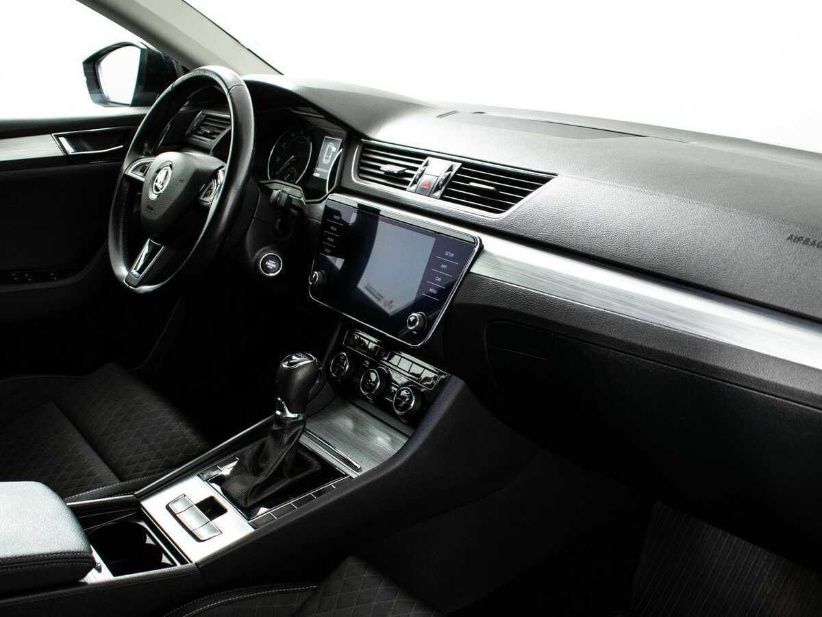 Купить Skoda Superb, 2020, 220 561 км, фото №9