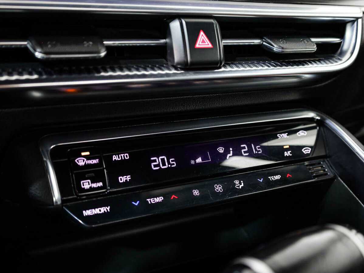 Купить Kia K5, 2020, 126 591 км, фото №21