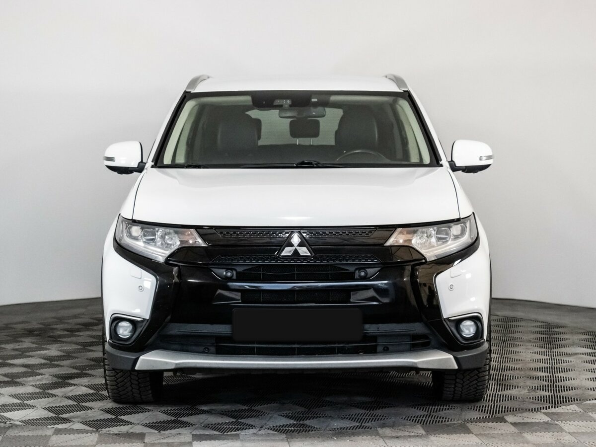 Купить Mitsubishi Outlander III Рестайлинг 2, 2017, 191 296 км, фото №2