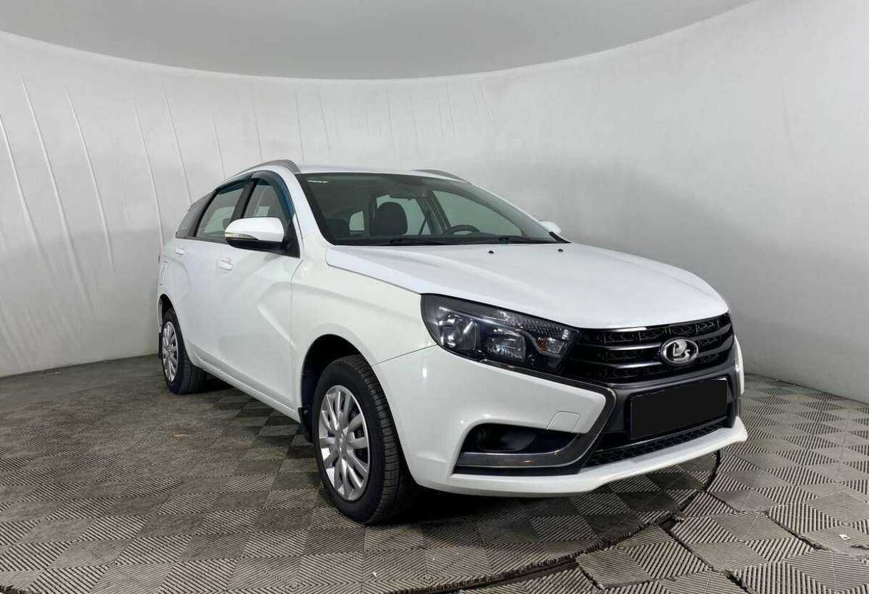 Купить Lada (ВАЗ) Vesta SW, 2019, 87 732 км, фото №3