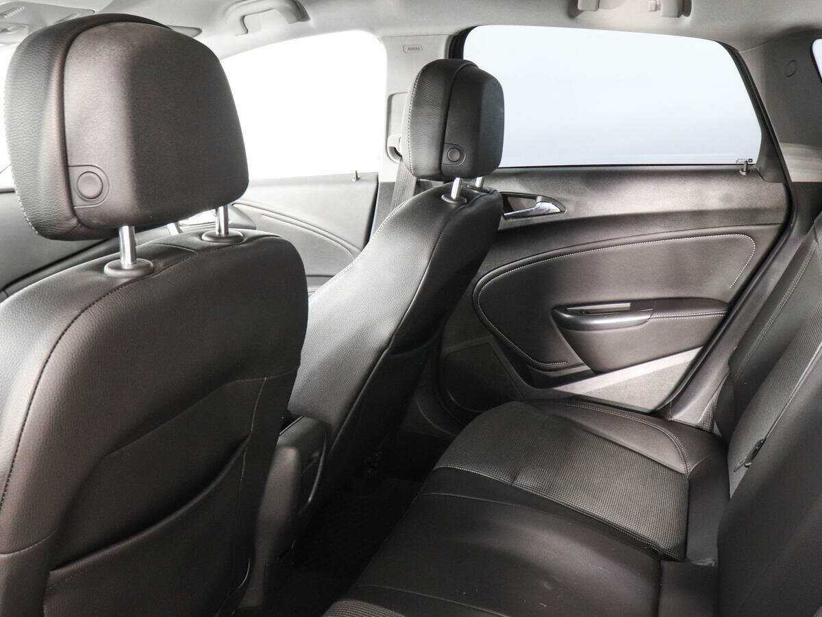 Купить Opel Astra, 2012, 143 670 км, фото №12