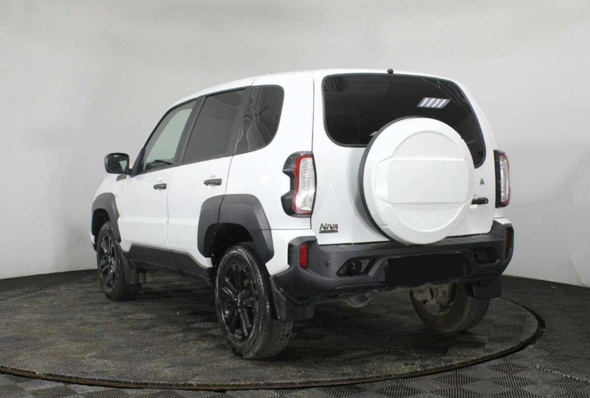 Купить Lada (ВАЗ) Niva, 2023, 28 000 км, фото №4