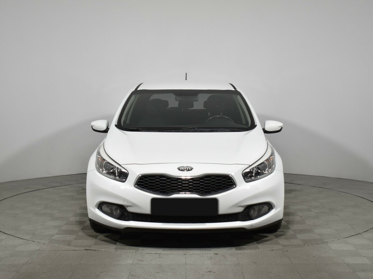 Купить Kia Ceed II, 2013, 125 002 км, фото №2