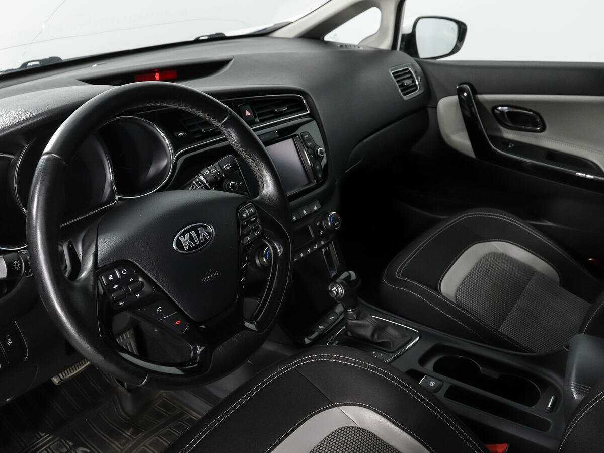 Купить Kia Ceed, 2016, 196 892 км, фото №9
