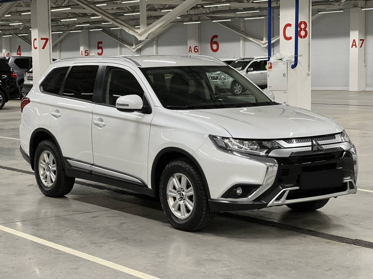 Купить Mitsubishi Outlander, 2021, 61 052 км, фото №3
