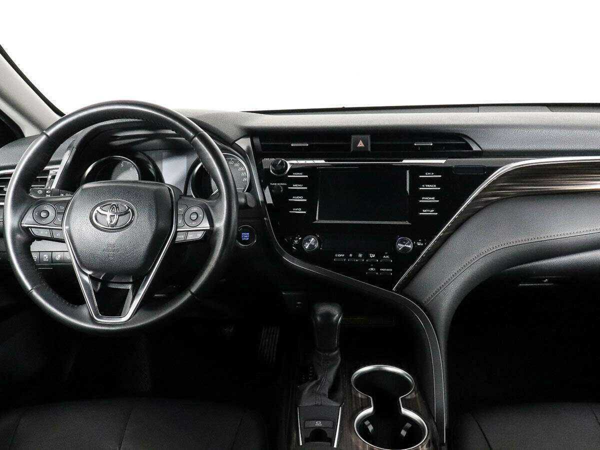Купить Toyota Camry, 2020, 42 250 км, фото №8