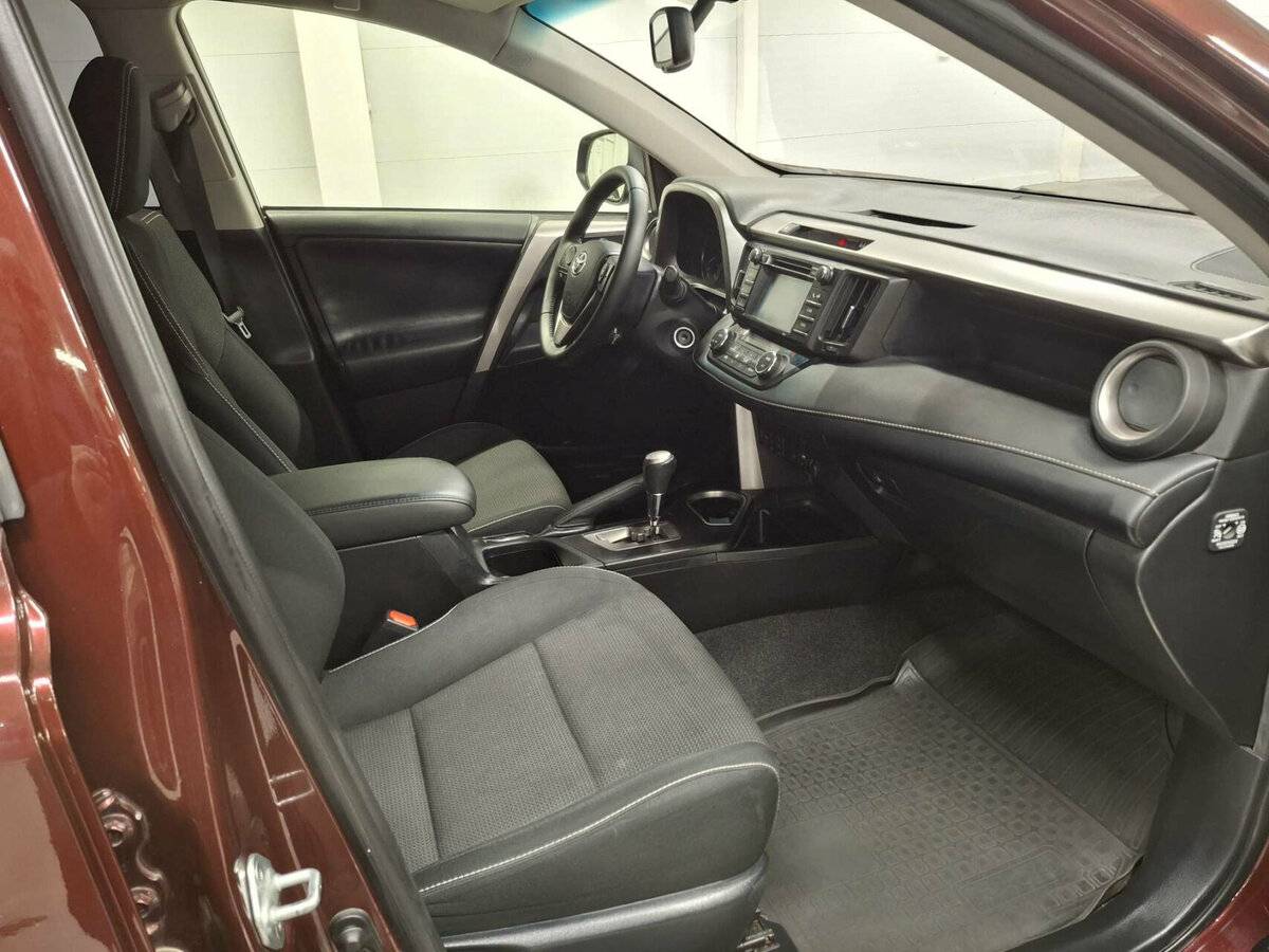 Купить Toyota RAV4 IV (XA40) Рестайлинг, 2016, 115 275 км, фото №10