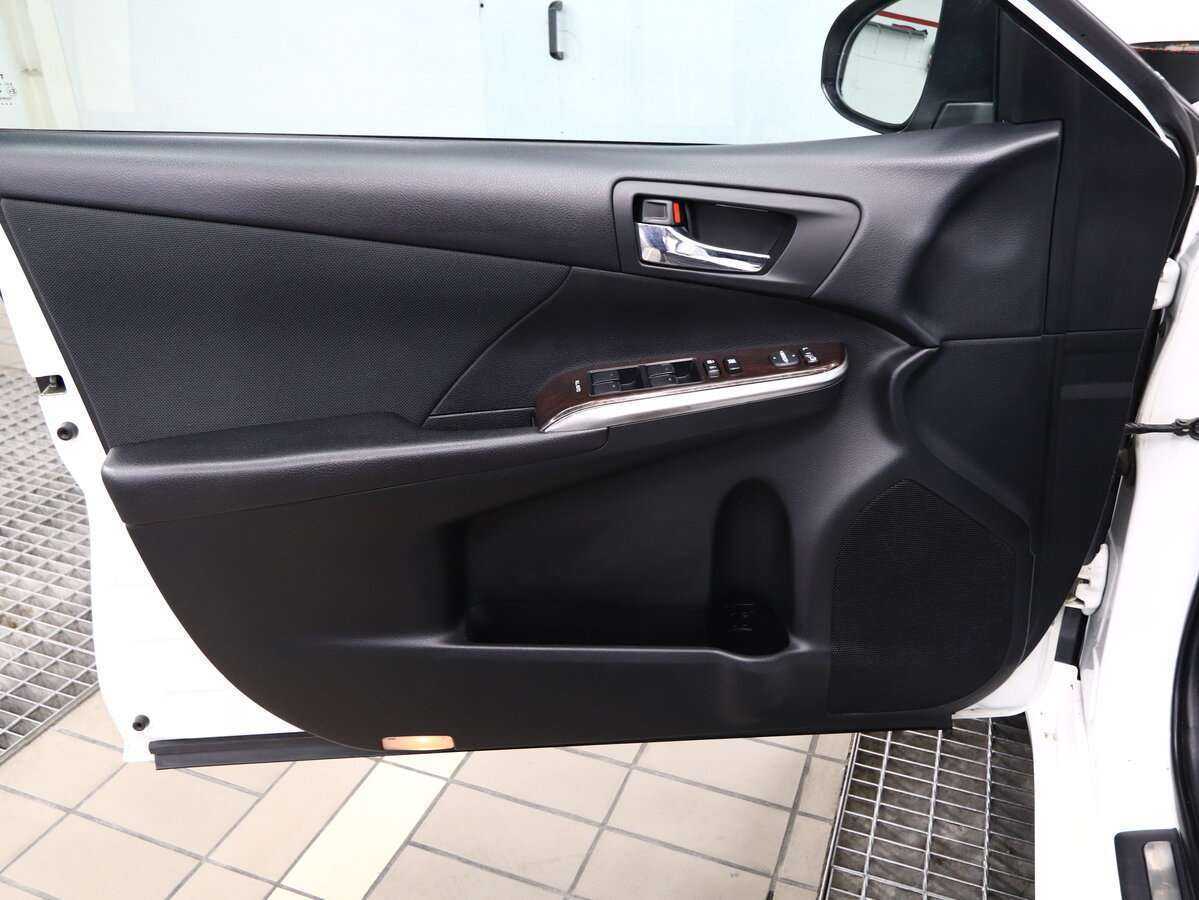 Купить Toyota Camry, 2016, 281 500 км, фото №6