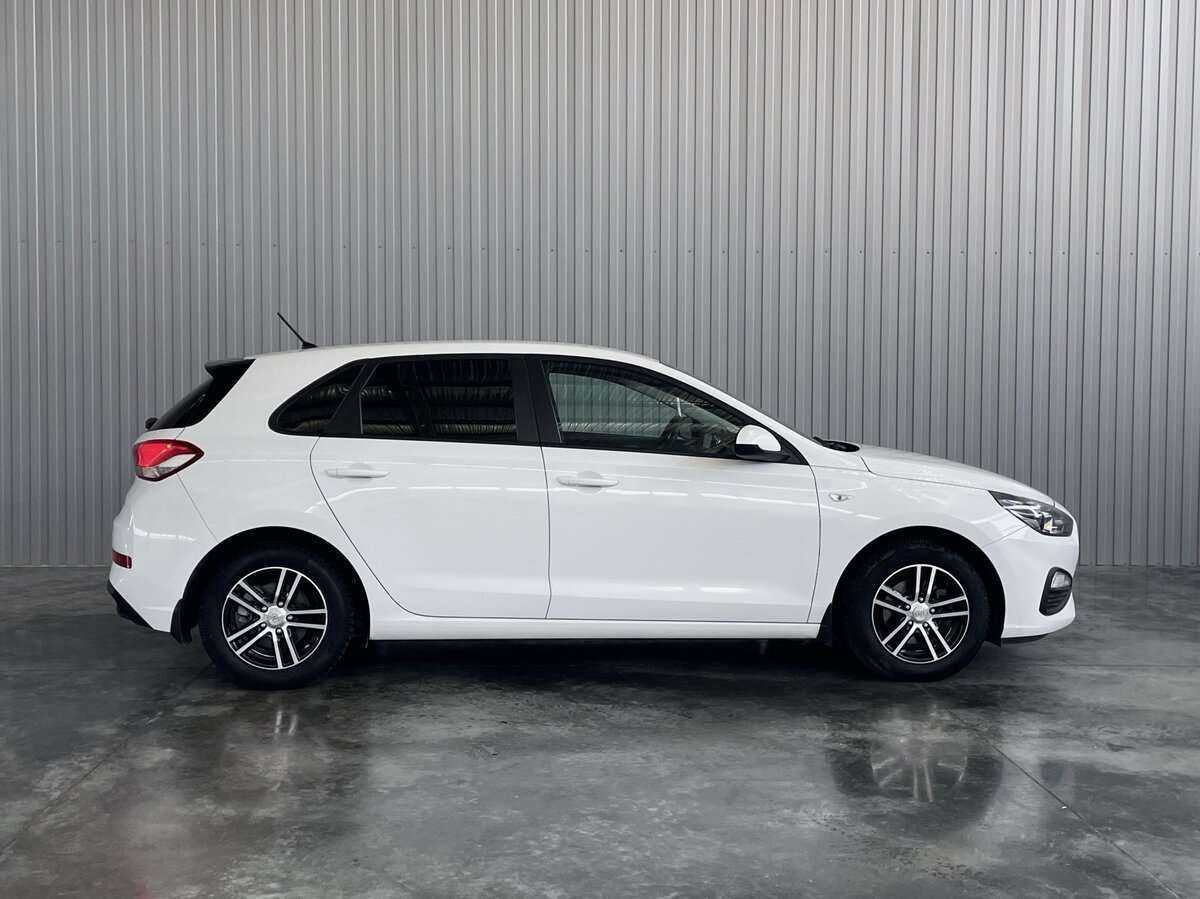 Купить Hyundai i30, 2022, 48 101 км, фото №4