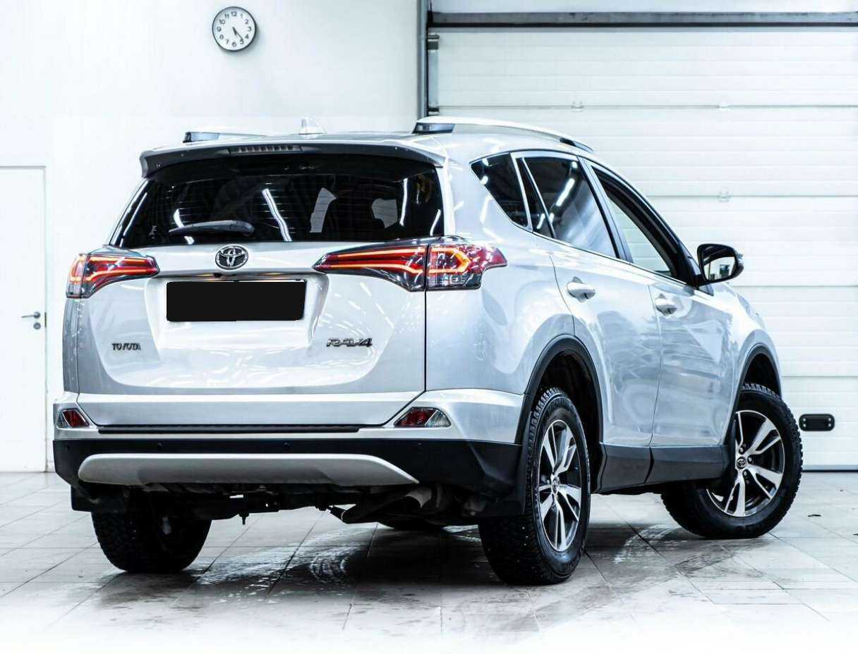 Купить Toyota RAV4, 2016, 45 000 км, фото №3