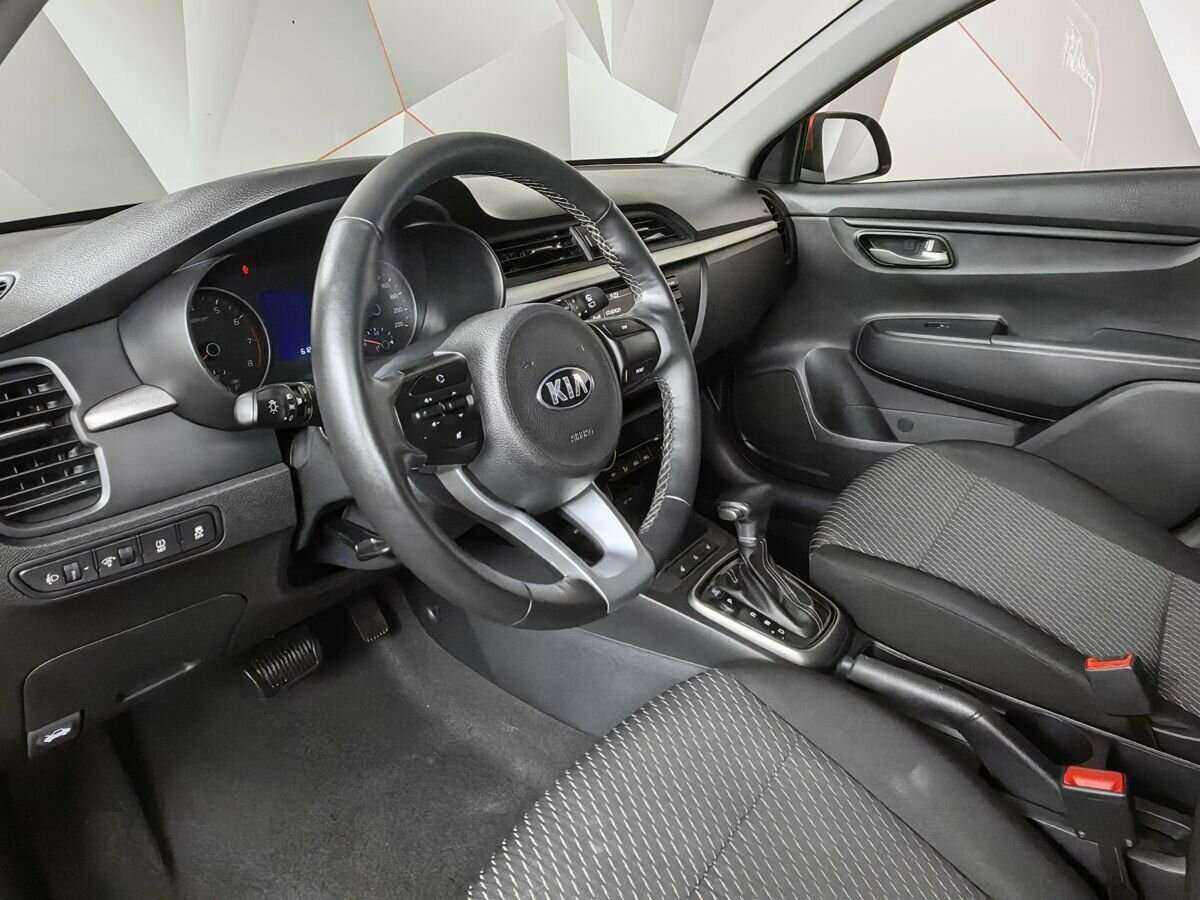 Купить Kia Rio X-Line, 2019, 61 273 км, фото №9