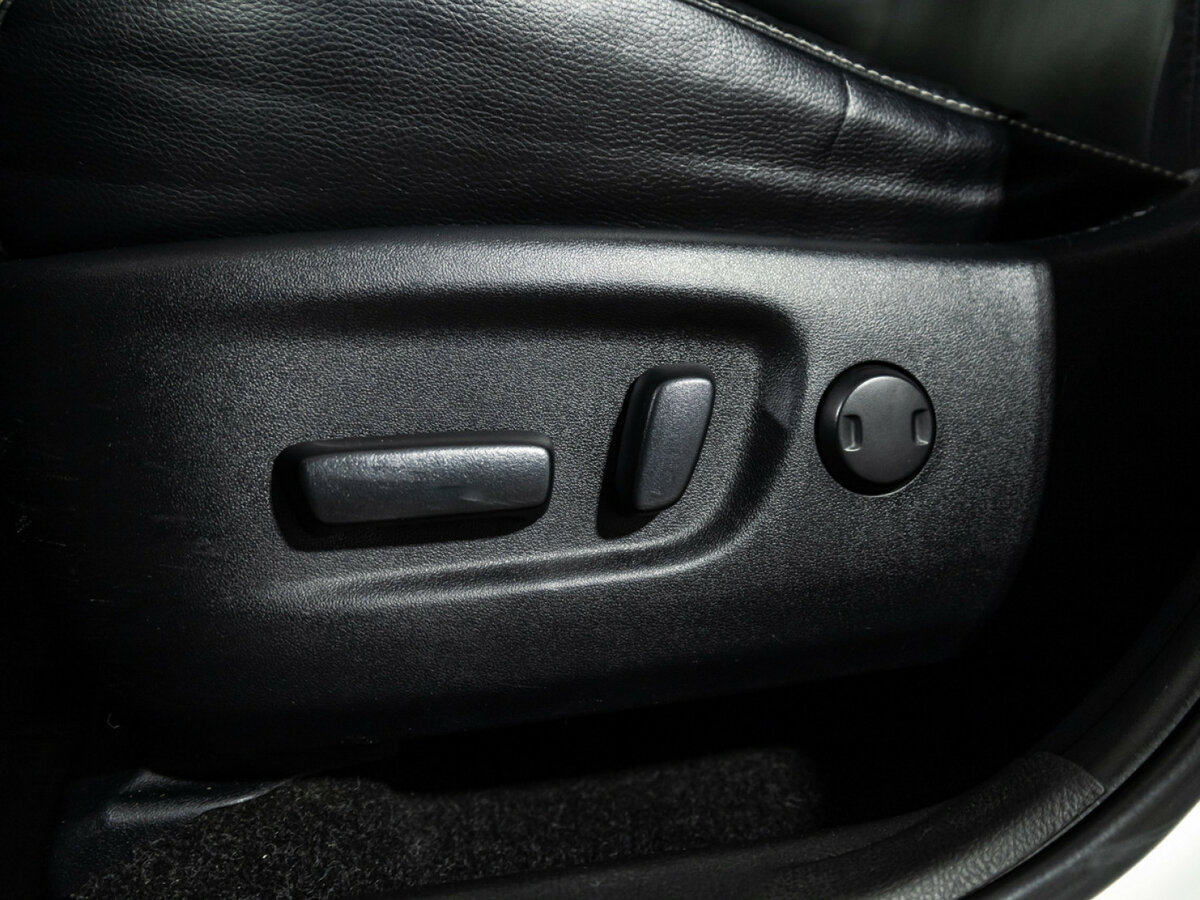 Купить Toyota RAV4 IV (XA40) Рестайлинг, 2017, 149 266 км, фото №12