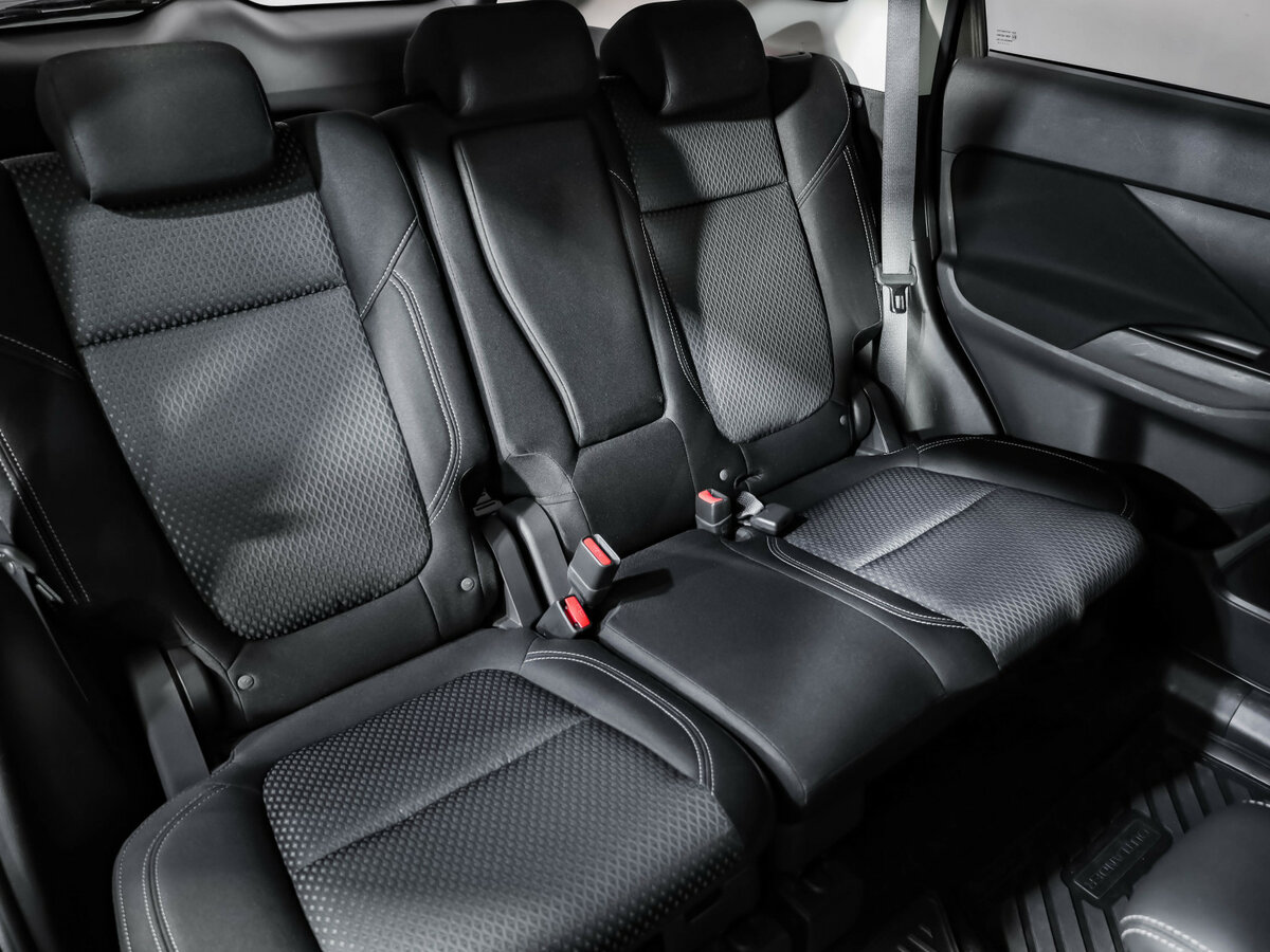 Купить Mitsubishi Outlander III Рестайлинг 3, 2020, 130 377 км, фото №23