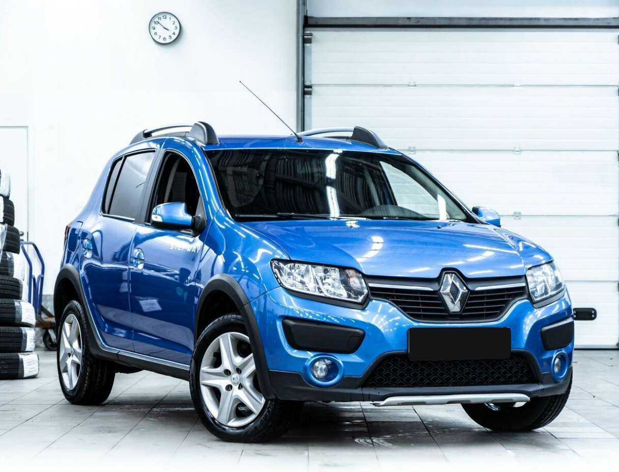 Купить Renault Sandero Stepway, 2018, 86 000 км, фото №2